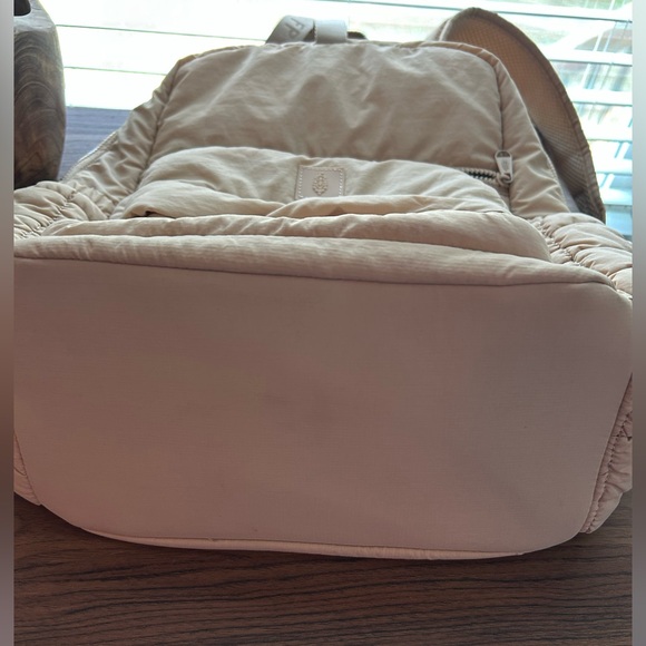 Free People Quilted Backpack in off white EUC - Picture 9 of 9